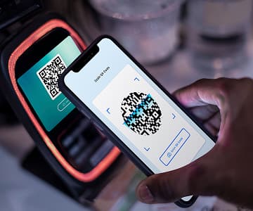 phone scans QR code
